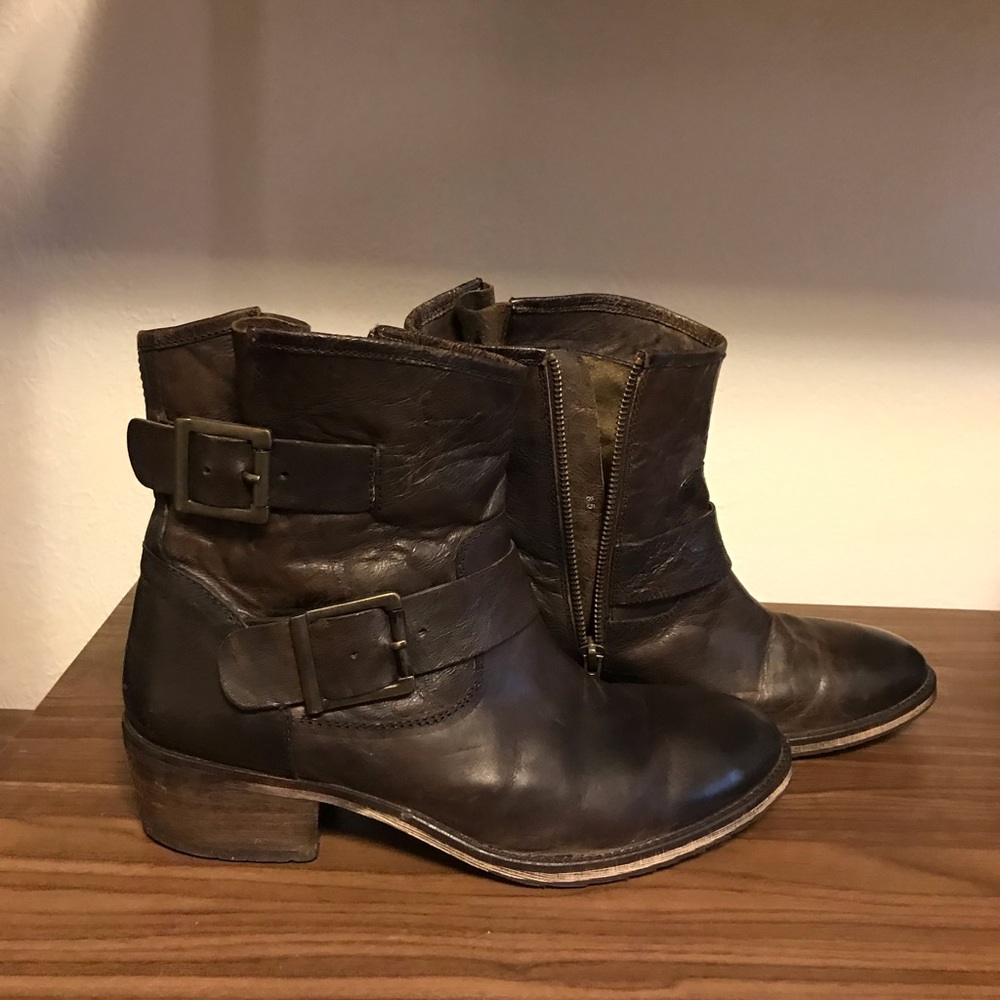 Seychelles weekender boots